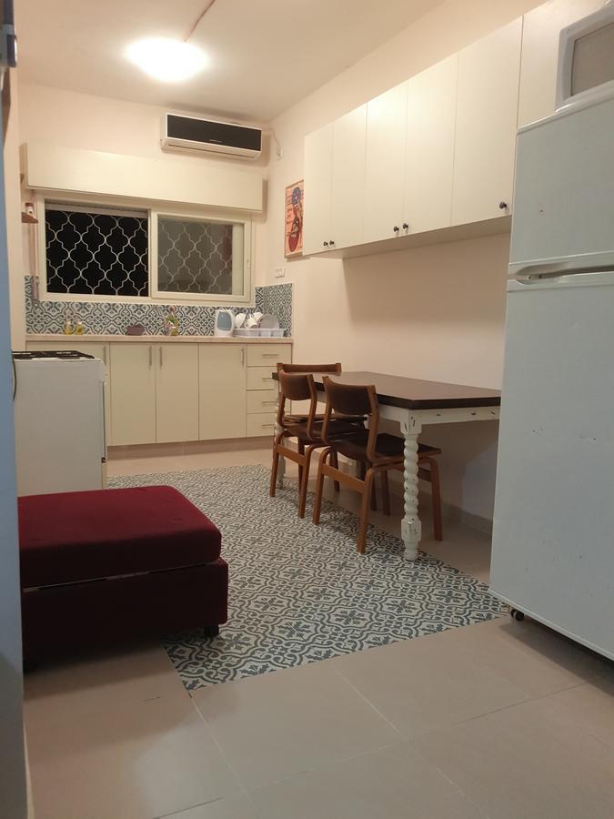 3 Stairs Only To Cozy Flat On Hillel St Haifa Exterior foto