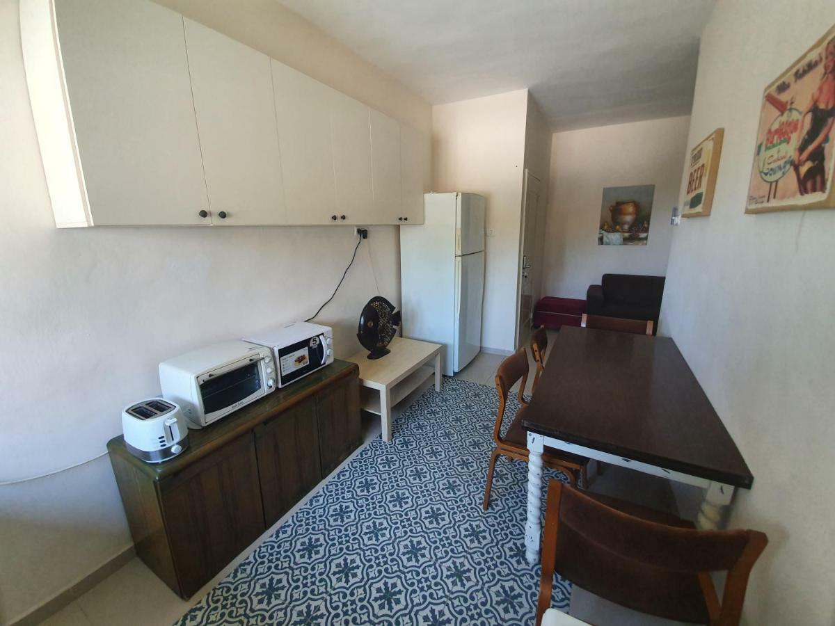 3 Stairs Only To Cozy Flat On Hillel St Haifa Exterior foto