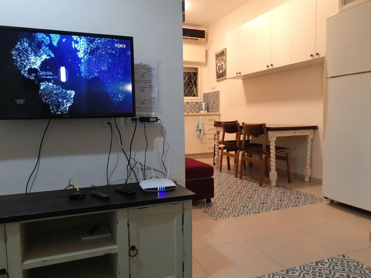 3 Stairs Only To Cozy Flat On Hillel St Haifa Exterior foto